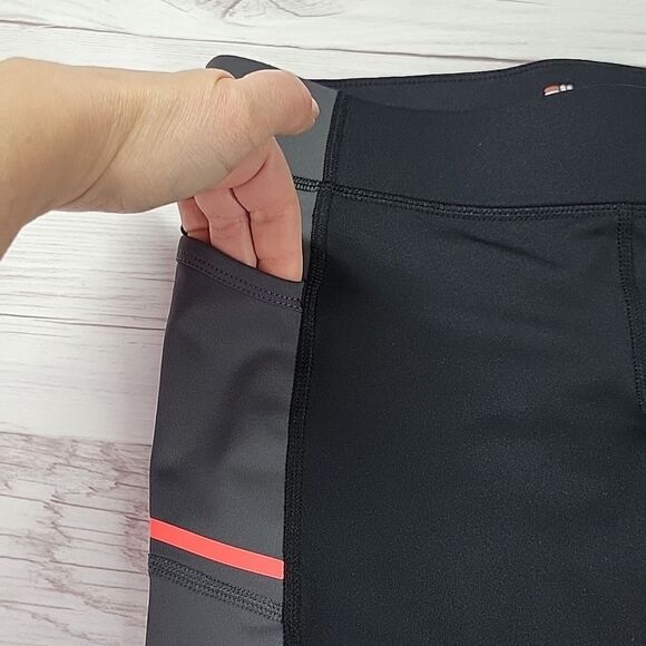 Fila Sport Running Crops   - Picture 3 of 10